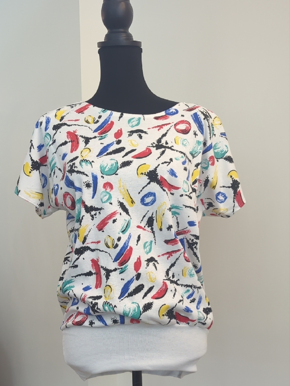 Vintage Multicolor Abstract Brushstroke Scoop Neck Top - White Base
